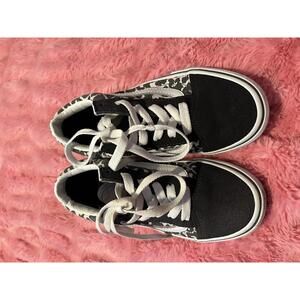 Children’s vans size 2.5
